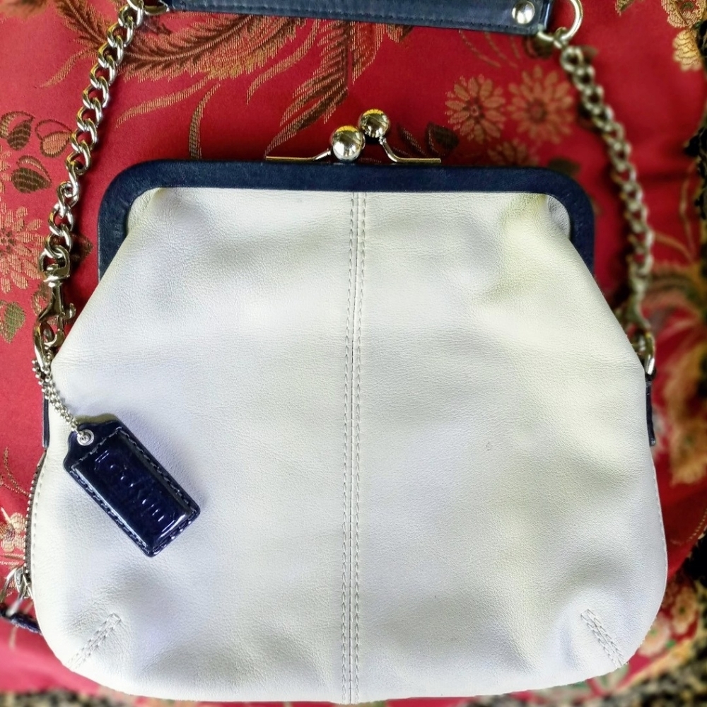 Rare NWT COACH 'Bonnie Met Olive' Kisslock Clutch Purse
